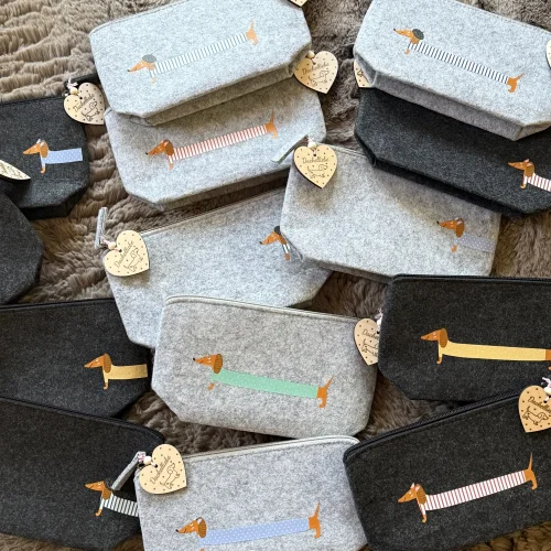 Filztasche „Dackel“ (klein) – Überraschung