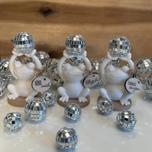Frosch mit Disco-Kugel